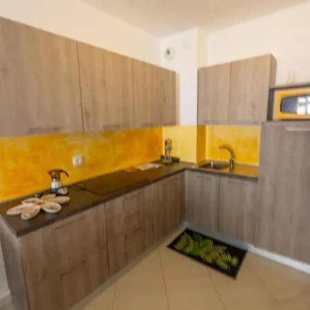 110i - Joli 2p Avec Terrasse Piscine Et Parking * Mentone